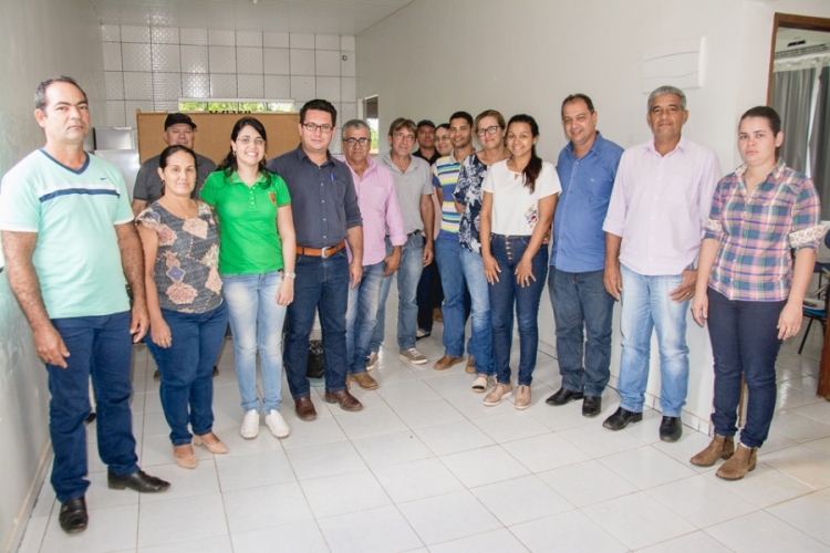 CIDESA: Reúne os representantes dos municípios consorciados para apresentação do projeto da rota do peixe.