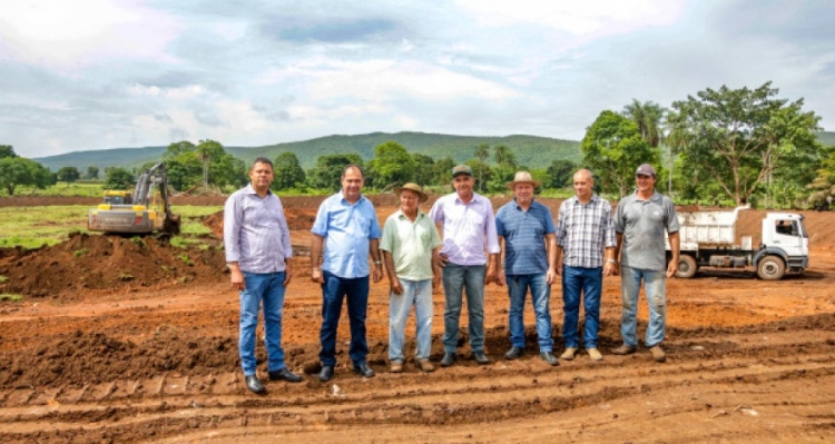 ROTA DO PEIXE: Presidente do CIDESA visita propriedades com projeto de escavação em fase final